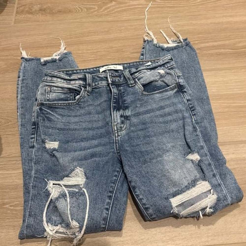 Willow & Root The Mom Jean High Rise Distressed Denim size 26